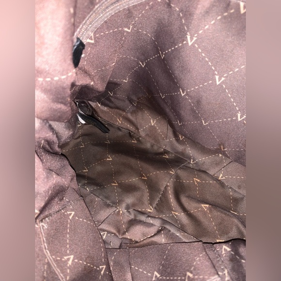 Vince Camuto Shoulder Bag in Black Leather with Gold Hardware - Picture 8 of 8